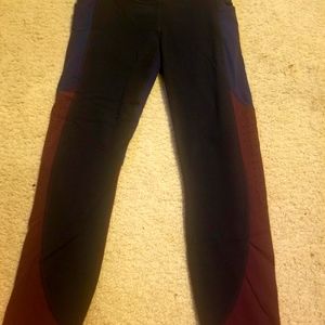 Athleta stash pocket 7/8 tight